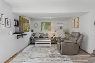 9217 W River Rd, Brooklyn Park, MN 55444 - Photo 20