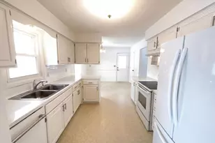 200 Oak Park Dr NE, Blaine, MN 55434 - Photo 2