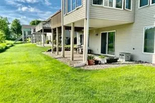 18055 39th Pl N, Plymouth, MN 55446 - Photo 28