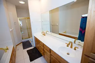 18055 39th Pl N, Plymouth, MN 55446 - Photo 14