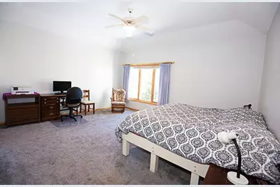 18055 39th Place N, Plymouth, MN 55446 - Photo 12