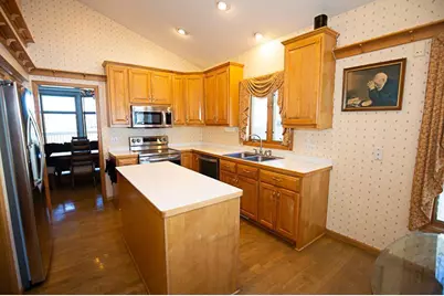 18055 39th Place N, Plymouth, MN 55446 - Photo 8