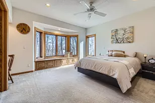 4 W Bay Ln, North Oaks, MN 55127 - Photo 28