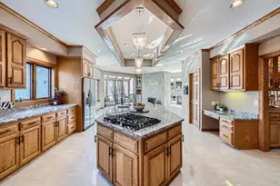 4 W Bay Ln, North Oaks, MN 55127 - Photo 12