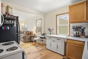 40 Winona St E, Saint Paul, MN 55107 - Photo 12