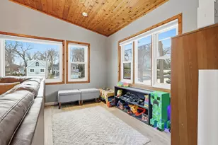 16919 Cottage Grove Ave, Wayzata, MN 55391 - Photo 12