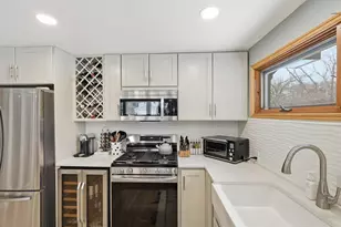 16919 Cottage Grove Ave, Wayzata, MN 55391 - Photo 8