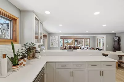 16919 Cottage Grove Avenue, Minnetonka, MN 55391 - Photo 8