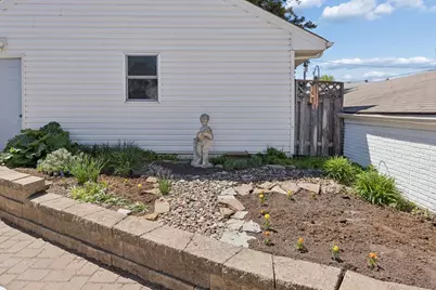 1783 Berkeley Avenue, Saint Paul, MN 55105 - Photo 32