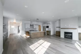 4176 Arthur Dr S, Fargo, ND 58104 - Photo 6