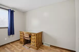 108 Sunrise Dr, Medford, MN 55049 - Photo 12