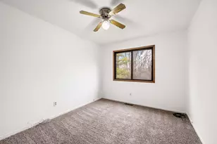 1658 Helena Rd N, Oakdale, MN 55128 - Photo 12