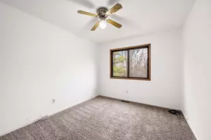 1658 Helena Rd N, Oakdale, MN 55128 - Photo 14