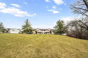 1658 Helena Rd N, Oakdale, MN 55128 - Photo 18