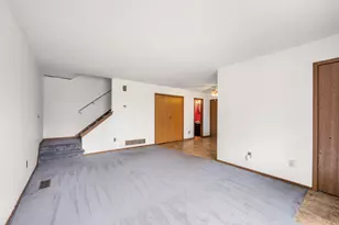 1658 Helena Rd N, Oakdale, MN 55128 - Photo 4