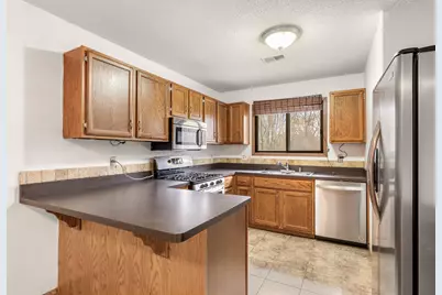 1658 Helena Road N, Oakdale, MN 55128 - Photo 6