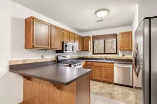 1658 Helena Rd N, Oakdale, MN 55128 - Photo 6