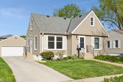 1031 Bowdoin Street, Saint Paul, MN 55116 - Photo 1