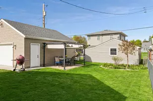 1031 Bowdoin St, Saint Paul, MN 55116 - Photo 32