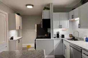 1131 Lincoln Ave, Saint Paul, MN 55105 - Photo 2