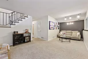 1042 Pontiac Ln, Chanhassen, MN 55317 - Photo 26