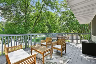 1042 Pontiac Ln, Chanhassen, MN 55317 - Photo 14