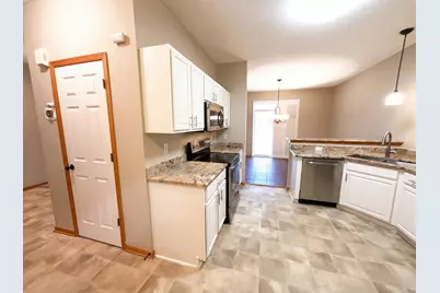 17005 78th Place N, Maple Grove, MN 55311 - Photo 8