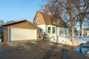 804 N 3rd Street N, Fargo, ND 58102 - Photo 4