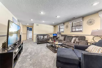 8118 France Avenue N, Brooklyn Park, MN 55443 - Photo 20