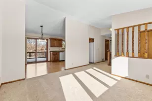 727 Terrace Dr, Roseville, MN 55113 - Photo 4