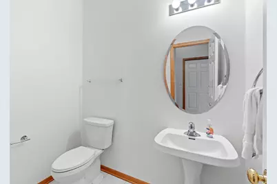 8202 Golden Valley Road, Golden Valley, MN 55427 - Photo 10