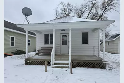 418 3rd Street SW, Pipestone, MN 56164 - Photo 1