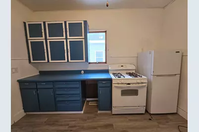 418 3rd Street SW, Pipestone, MN 56164 - Photo 6