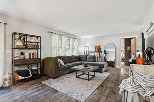 609 E Welco Dr, Montgomery, MN 56069 - Photo 2