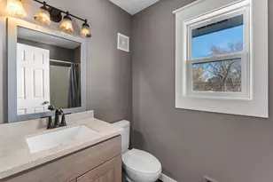 2501 W 98th St, Bloomington, MN 55431 - Photo 12