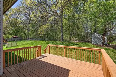 9419 James Avenue N, Brooklyn Park, MN 55444 - Photo 32
