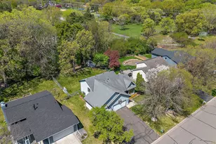 9419 James Ave N, Brooklyn Park, MN 55444 - Photo 4
