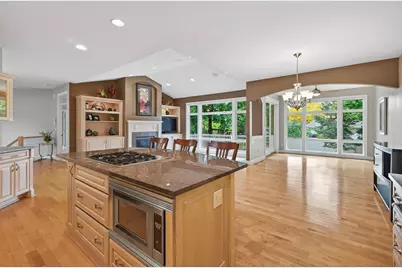 2512 Skyblue Court, White Bear Lake, MN 55110 - Photo 18