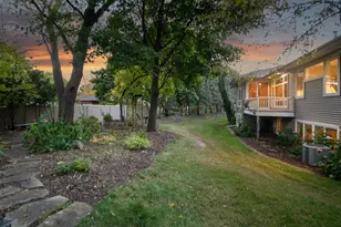 2512 Sky Blue Ct, White Bear Lake, MN 55110 - Photo 56