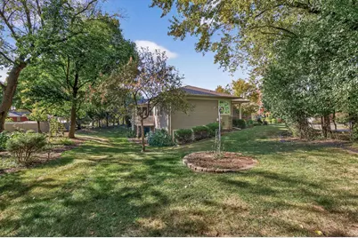 2512 Skyblue Court, White Bear Lake, MN 55110 - Photo 50