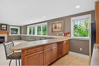 2512 Skyblue Court, White Bear Lake, MN 55110 - Photo 32