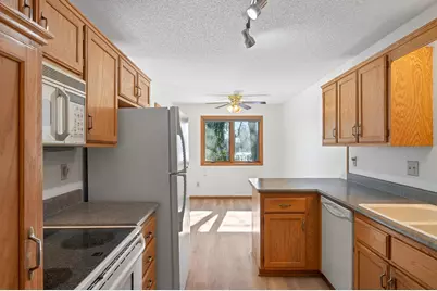 2505 Sumac Ridge, White Bear Lake, MN 55110 - Photo 8