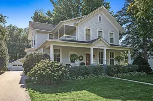 333 W 2nd St, Waconia, MN 55387 - Photo 4