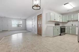 300 Cedar St, Baldwin, WI 54002 - Photo 8