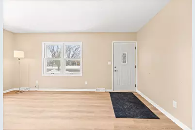 530 4th Street N, Winsted, MN 55395 - Photo 8