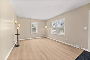 530 4th St N, Winsted, MN 55395 - Photo 6