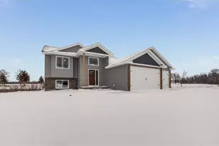 4784 261st St, Wyoming, MN 55092 - Photo 12