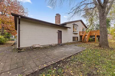 8333 Abbott Avenue N, Brooklyn Park, MN 55443 - Photo 4