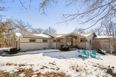 6952 Oakmere Lane NW, Rochester, MN 55901 - Photo 2