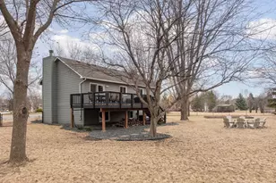 7320 Cactus Curve, Chanhassen, MN 55317 - Photo 4